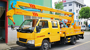 高空作業(yè)車